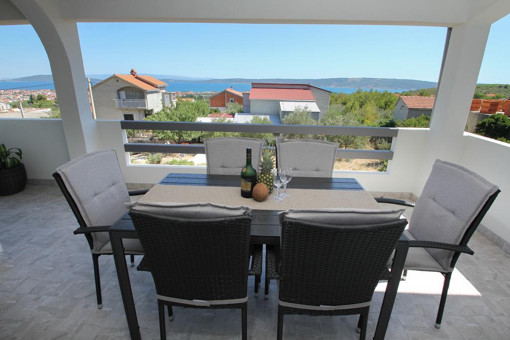 Apartment Lara Kastel Novi Exterior photo